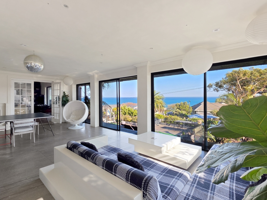 12 Bedroom Property for Sale in Camps Bay Western Cape